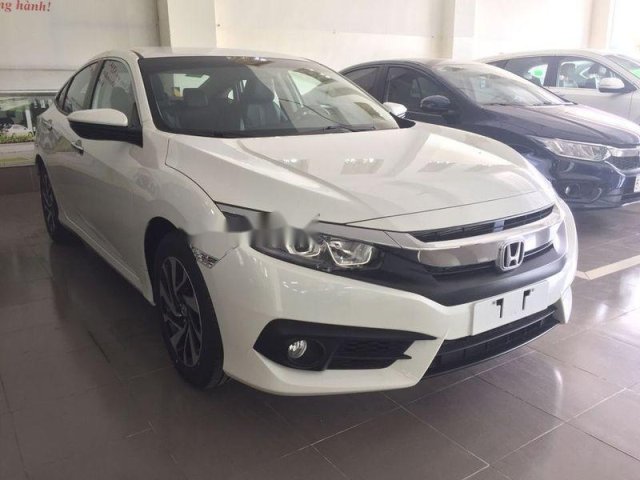 Cần bán Honda Civic 1.8E đời 2018, màu trắng, 763 triệu