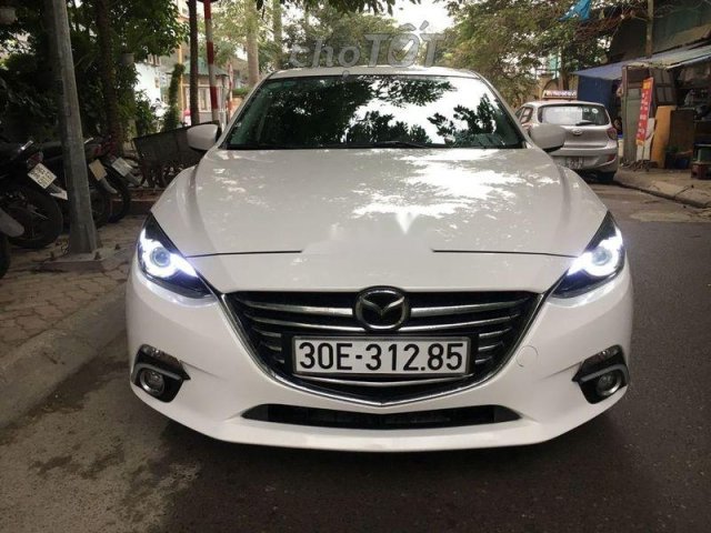 Bán Mazda 3 1.5L AT 2017, màu trắng, giá chỉ 645 triệu