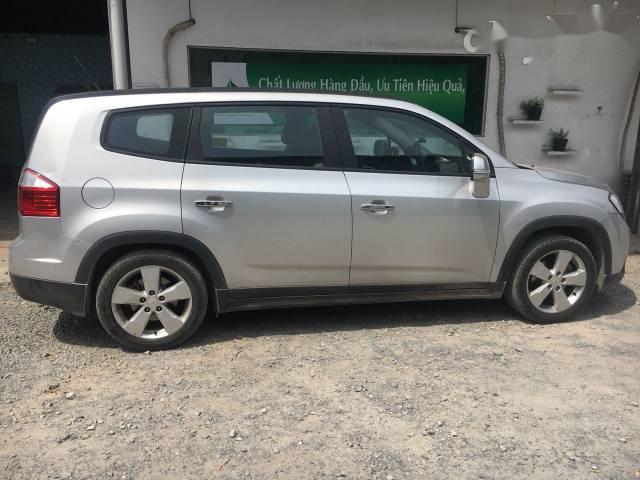 Cần bán Chevrolet Orlando năm 2016, màu bạc