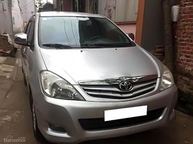 Bán Toyota Innova G sản xuất 2010, màu bạc