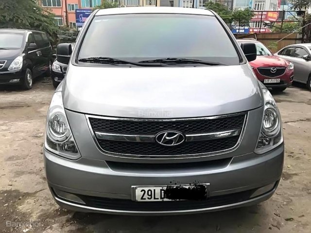 Bán Hyundai Grand Starex MT đời 2015, màu bạc, nhập khẩu nguyên chiếc, giá tốt