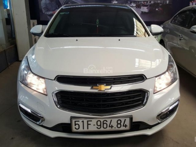 Bán Chevrolet Cruze LTZ 1.8AT màu trắng, số tự động sản xuất 2016, biển Sài Gòn