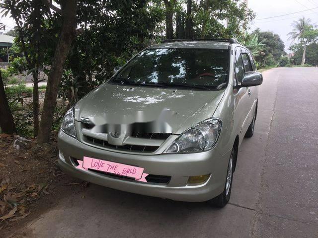 Bán Toyota Innova G đời 2008, màu bạc xe gia đình, 375tr