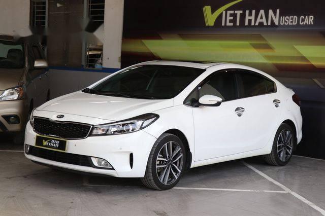 Cần bán xe Kia Cerato 2.0AT sản xuất năm 2016, màu trắng, giá chỉ 618 triệu