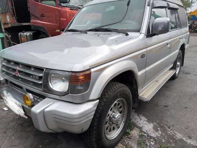 Cần bán lại xe Mitsubishi Pajero đời 2006, màu bạc số sàn, 259 triệu