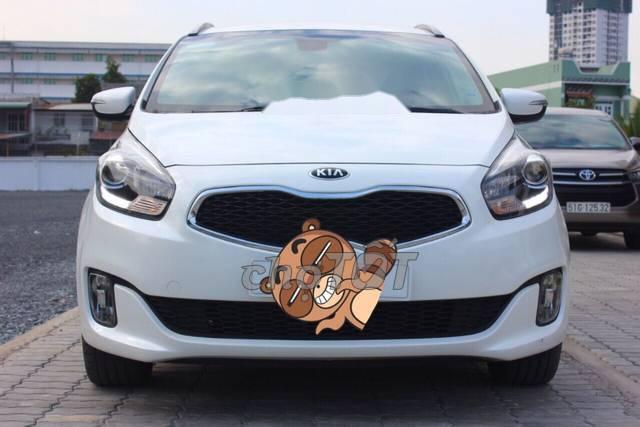 Cần bán xe Kia Rondo đời 2016, màu trắng giá cạnh tranh