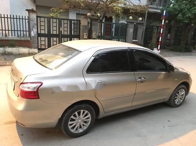 Bán Toyota Vios năm 2010 chính chủ