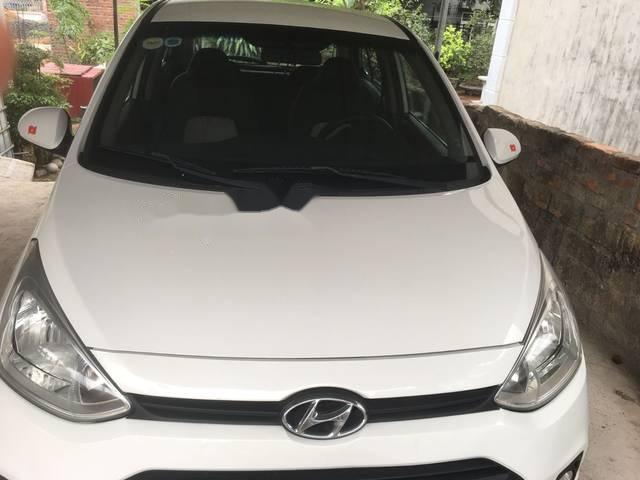 Cần bán xe Hyundai i10 đời 2014, màu trắng chính chủ, 256tr