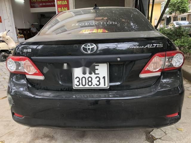 Cần bán lại xe Toyota Corolla Altis sản xuất năm 2013, màu đen chính chủ, giá chỉ 575 triệu