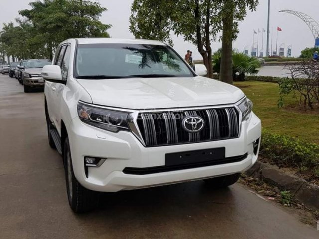 Bán xe Toyota Prado 2.7 VX sản xuất 2018, màu trắng nhập khẩu nguyên chiếc