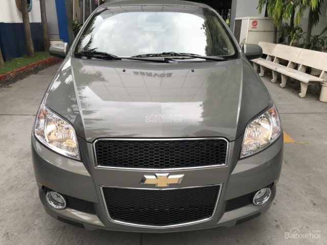 Cần bán xe Chevrolet Aveo LT năm 2018, màu xám, trả trước 60 triệu nhận xe, giảm ngay 60tr