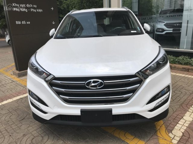 Bán Hyundai Tucson 2.0 AT tiêu chuẩn, hỗ trợ vay 85% giá trị xe - Hotline: 0935.90.4141 - 0948.94.5599