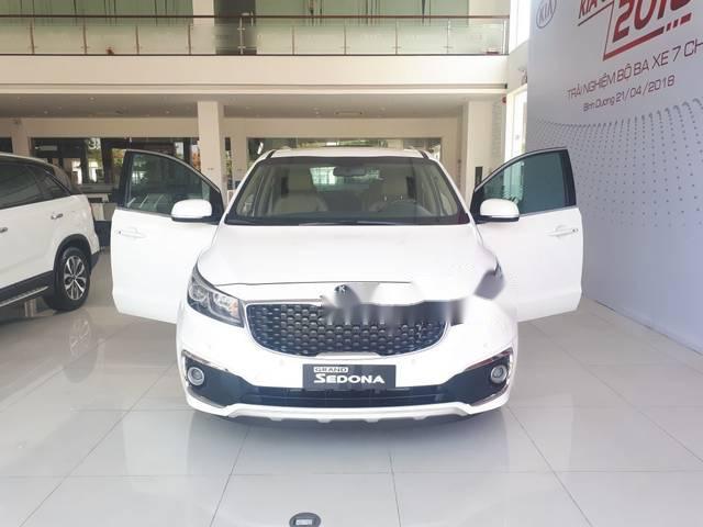 Bán Kia Sedona sản xuất 2018, màu trắng