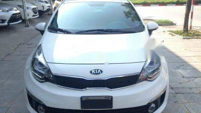 Bán xe Kia Rio 2017, màu trắng số tự động