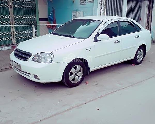 Cần bán Daewoo Lacetti 2010, màu trắng, giá 247tr