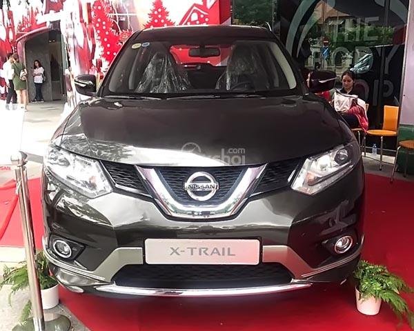 Cần bán Nissan X trail năm 2018, màu đen giá cạnh tranh