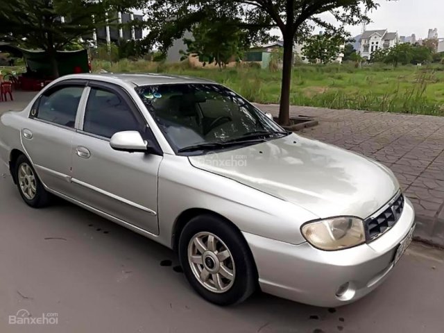 Cần bán lại xe Kia Spectra sản xuất 2003, màu bạc chính chủ, 105tr