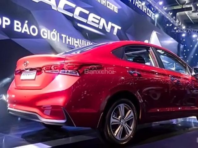 Bán Hyundai Accent 1.4 AT sản xuất 2018, màu đỏ, nhập khẩu