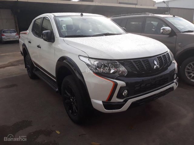 Bán Mitsubishi Triton 2018, màu trắng, nhập khẩu nguyên chiếc, 725tr