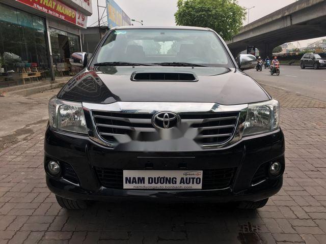 Cần bán Toyota Hilux 2.5MT sản xuất 2013