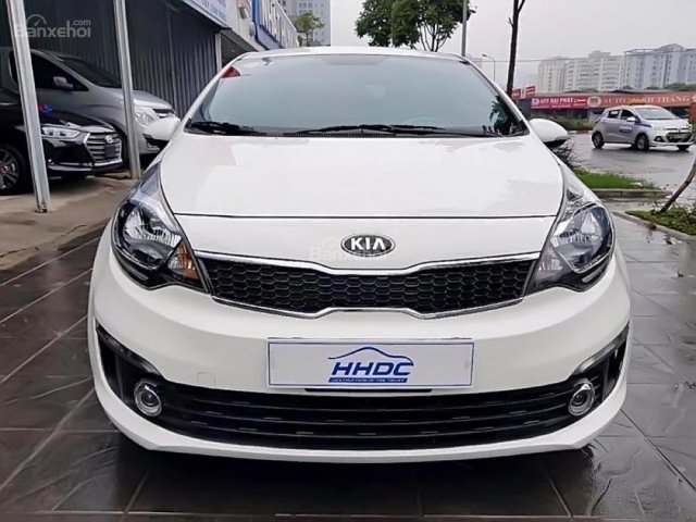 Cần bán xe Kia Rio 1.4AT sản xuất năm 2016, màu trắng, nhập khẩu nguyên chiếc 