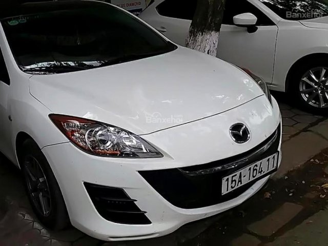 Bán xe Mazda 3 1.6 AT năm 2010, màu trắng, nhập khẩu nguyên chiếc chính chủ