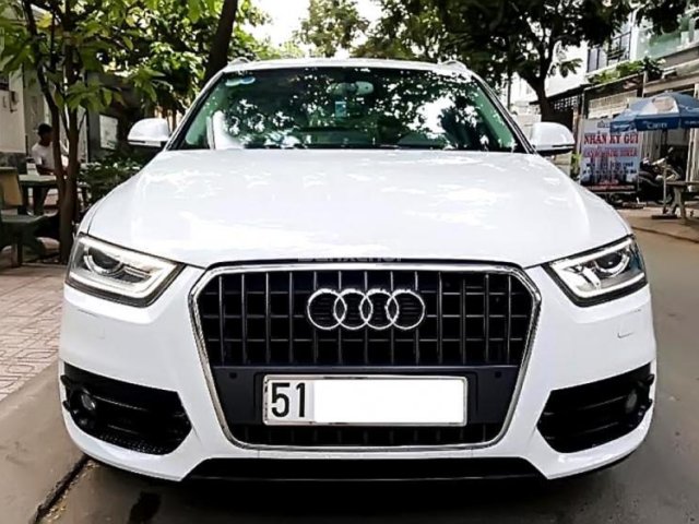 Cần bán lại xe Audi Q3 2.0L Quattro đời 2014, màu trắng, nhập khẩu chính chủ