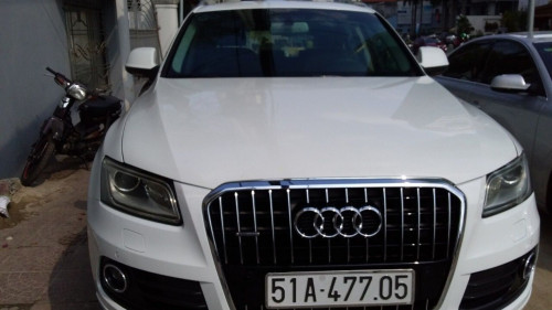 Cần bán Audi Q5 năm 2013, màu trắng