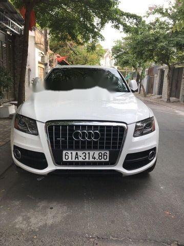 Bán Audi Q5 3.2 sản xuất năm 2010, màu trắng, giá 899tr