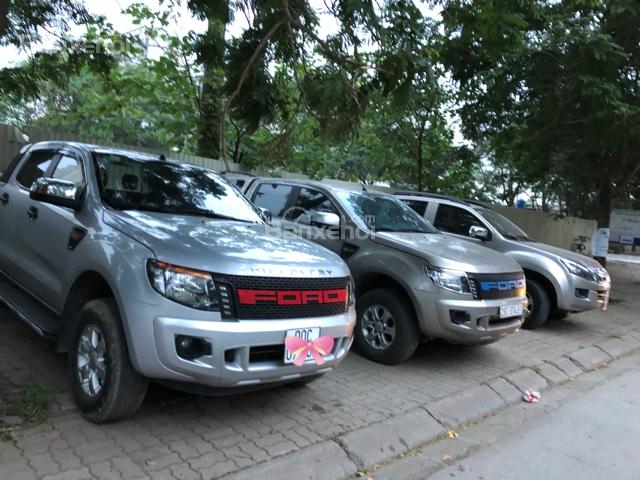 Bán xe Ford Ranger XL 2.2L 4x4 MT 2015, màu bạc, xe nhập