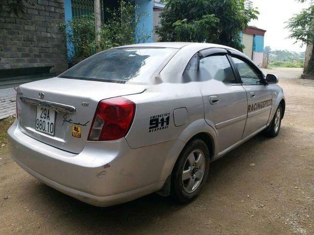 Cần bán xe Daewoo Lacetti 1.6 sản xuất năm 2005, màu bạc