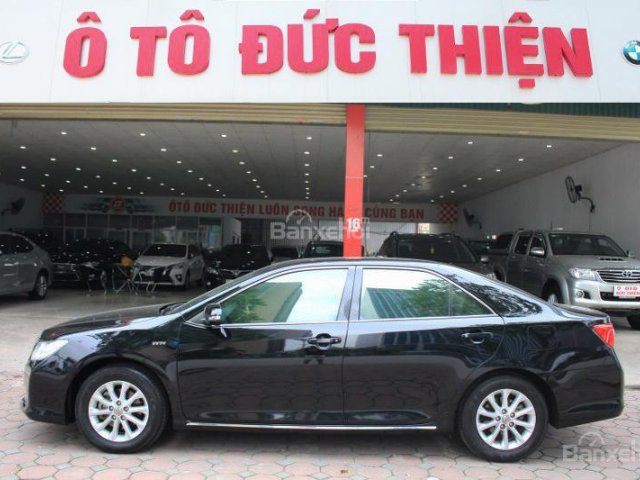 Bán ô tô Toyota Camry 2.0E 2014, màu đen, giá tốt