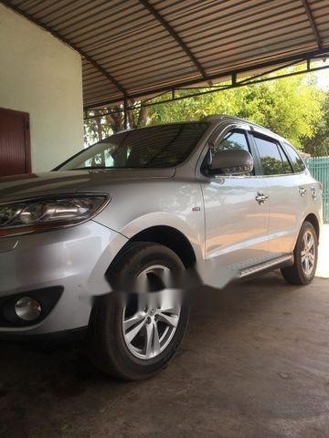 Bán ô tô Hyundai Santa Fe sản xuất 2010, màu bạc, nhập khẩu nguyên chiếc, giá 630tr