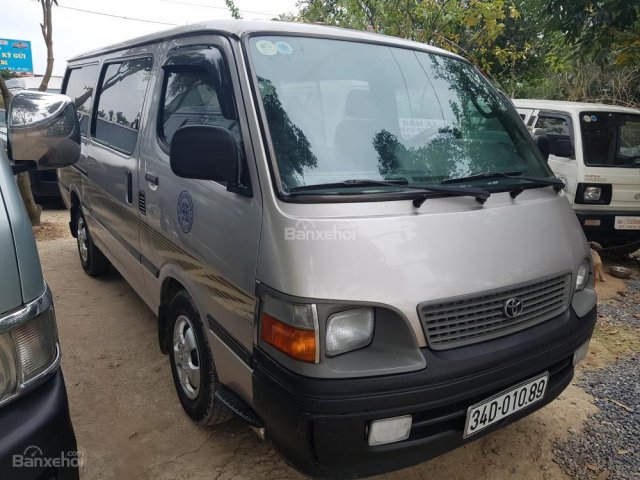 Bán xe Toyota Hiace tải Van 6 chỗ