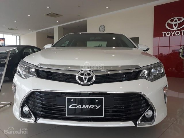 Bán Toyota Camry 2.5Q 2019 khuyến mại tưng bừng cuối năm