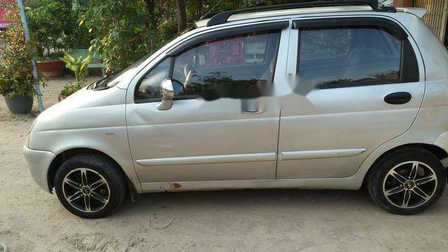 Cần bán gấp Daewoo Matiz năm 2003, màu bạc, giá tốt