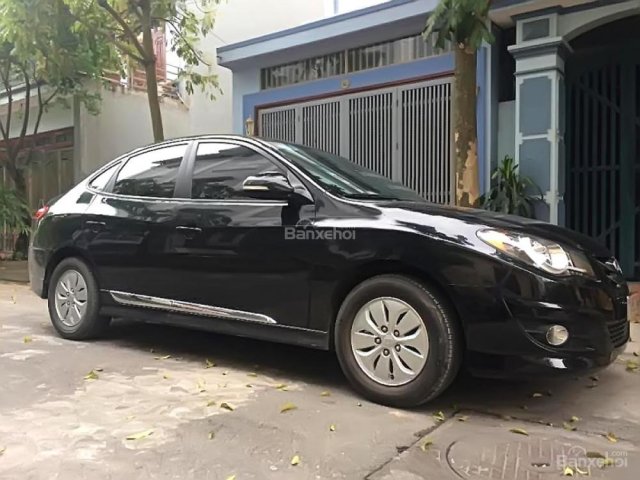 Cần bán gấp Hyundai Avante MT đời 2016, màu đen, giá chỉ 440 triệu