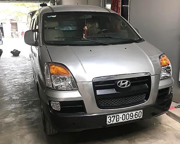 Bán xe Hyundai Starex Van 2.5 MT 2005, màu bạc, nhập khẩu 