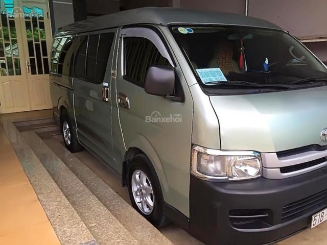 Bán Toyota Hiace 2.5 đời 2009 ít sử dụng, 410tr