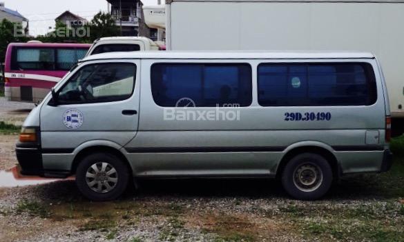 Cần bán Toyota Hiace đời 2002, xe nhập, 120tr