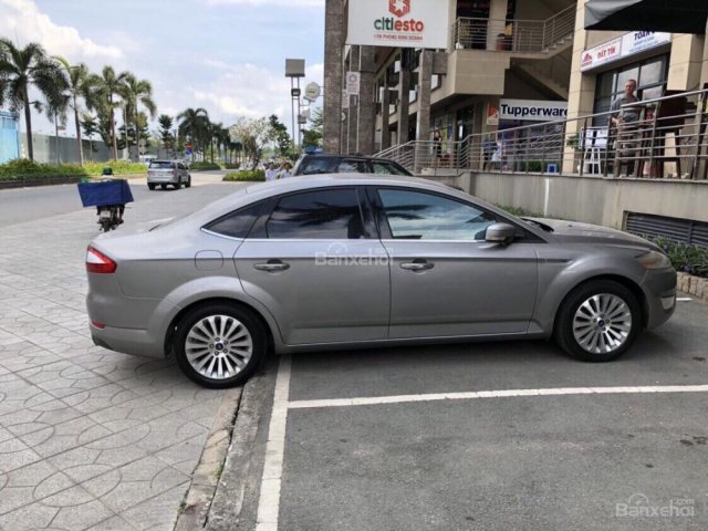 Cần bán xe Ford Mondeo 2010 số tự động, màu xám bạc