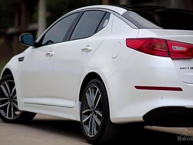 Bán xe Kia Optima 2.0AT đời 2014, màu trắng, nhập khẩu, 770 triệu