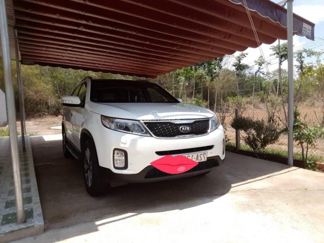 Bán Kia New Sorento năm sản xuất 2015, màu trắng