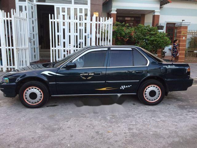 Cần bán gấp Honda Accord đời 1990, nhập khẩu nguyên chiếc