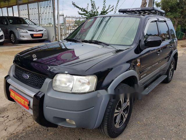 Bán Ford Escape 2.0MT đời 2004, màu đen