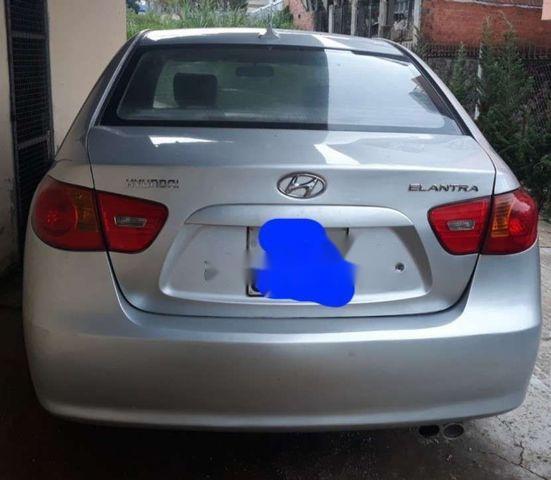 Bán Hyundai Elantra 1.6MT 2009, màu bạc chính chủ, giá tốt