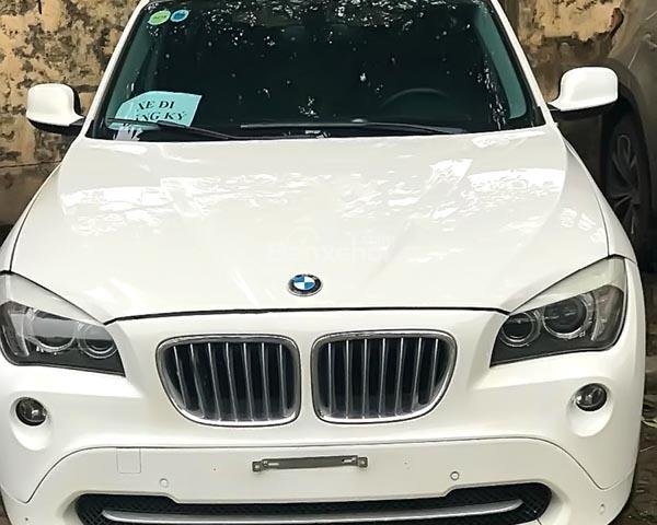 Cần bán gấp BMW X1 xDrive28i sản xuất năm 2010, màu trắng, nhập khẩu nguyên chiếc như mới, 620 triệu