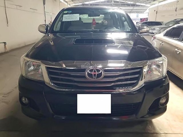 Cần bán Toyota Hilux 2.5E năm sản xuất 2015, nhập khẩu xe gia đình