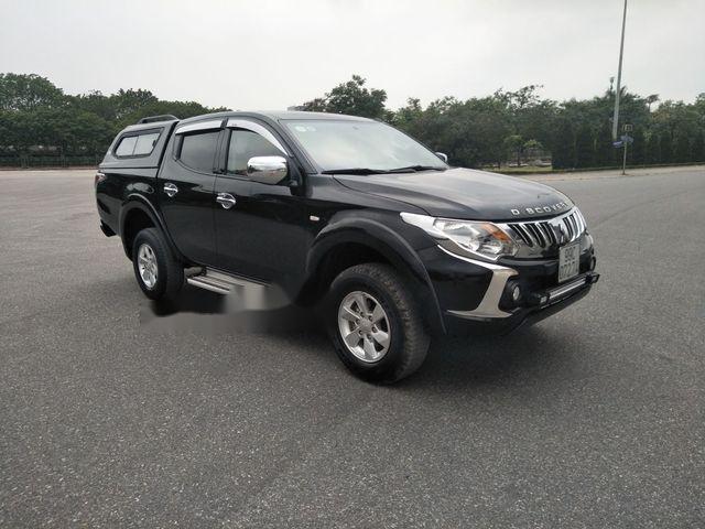 Cần bán Mitsubishi Triton đời 2015, màu đen, giá chỉ 495 triệu