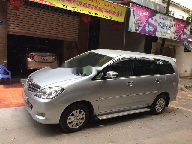 Bán Toyota Innova V sản xuất năm 2011, màu bạc, giá chỉ 450 triệu